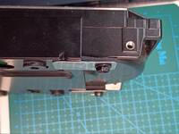 Metal rubber strip screw sandwich 1